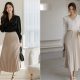 Chân váy xếp ly dài mặc với áo gì